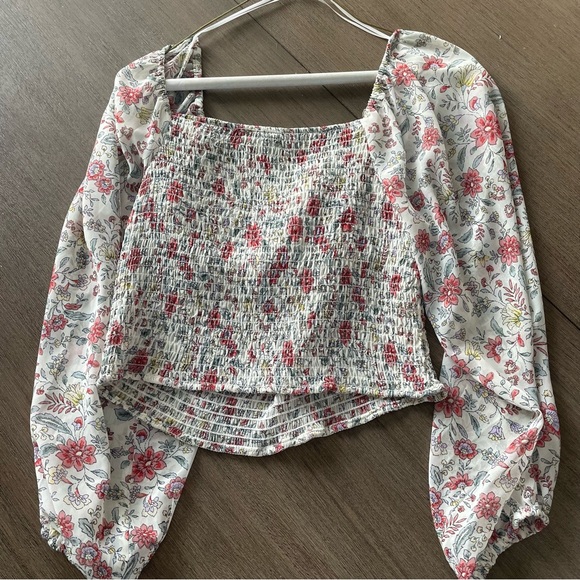 Love Tree Floral Crop Top - Picture 3 of 3